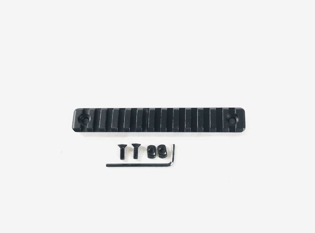 Riel picatinny metalico (2cm de ancho×14cm de largo)