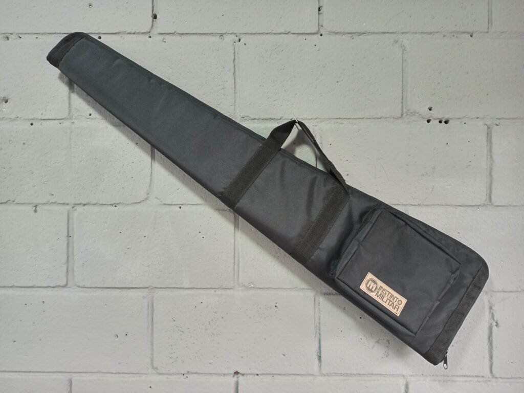 ESTUCHE DE LONA NEGRO TRIANGULAR CON 1 BOLSILLO AMPLIO (110CM)