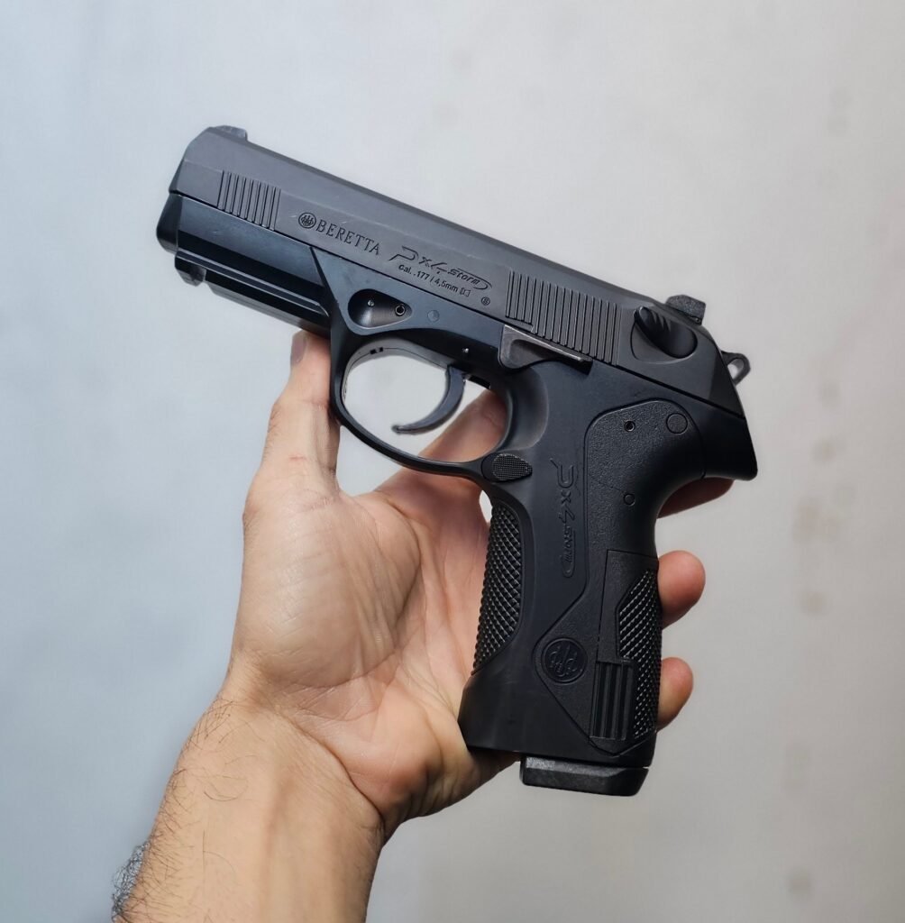 Pistola de balines metálicos y diabolos BERETTA PX4 STORM (4.5mm/.17 pulg)