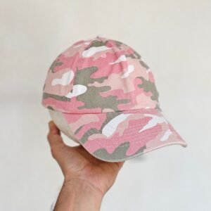 Gorra camuflada rosa