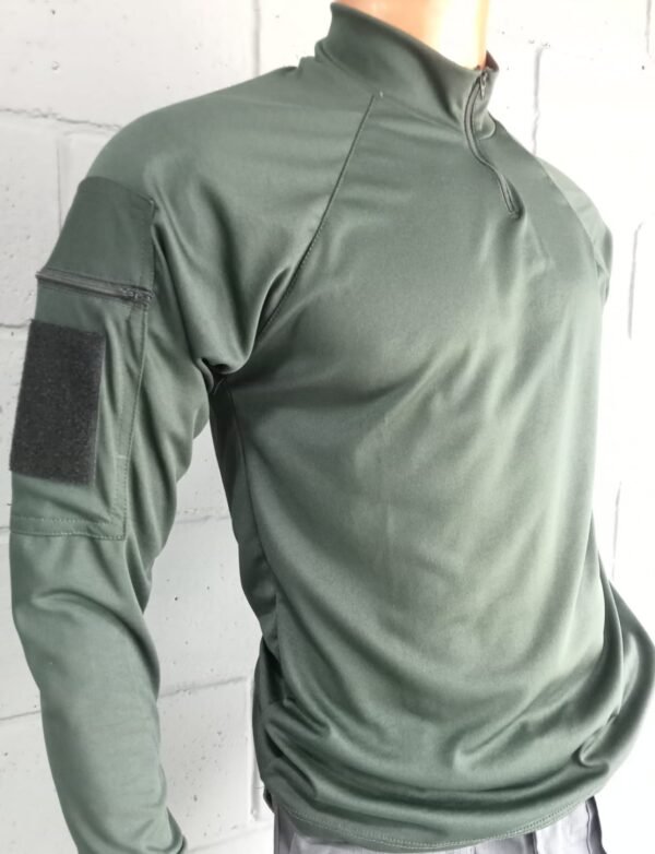 Buzo verde con cierre (Talla M)