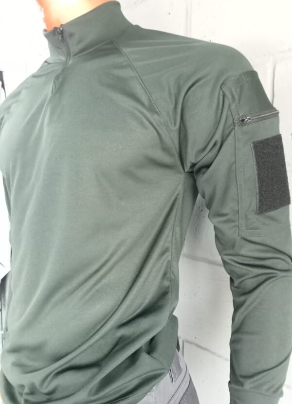 Buzo verde con cierre (Talla M)