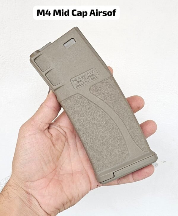 Proveedor/Magazine de AIRSOFT marca MATRIX para M4 color tan (Mid-Cap)